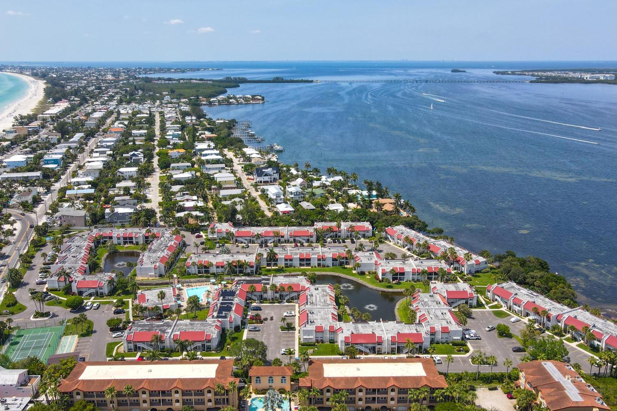 Runaway Bay Condos Bradenton Beach Rum bild