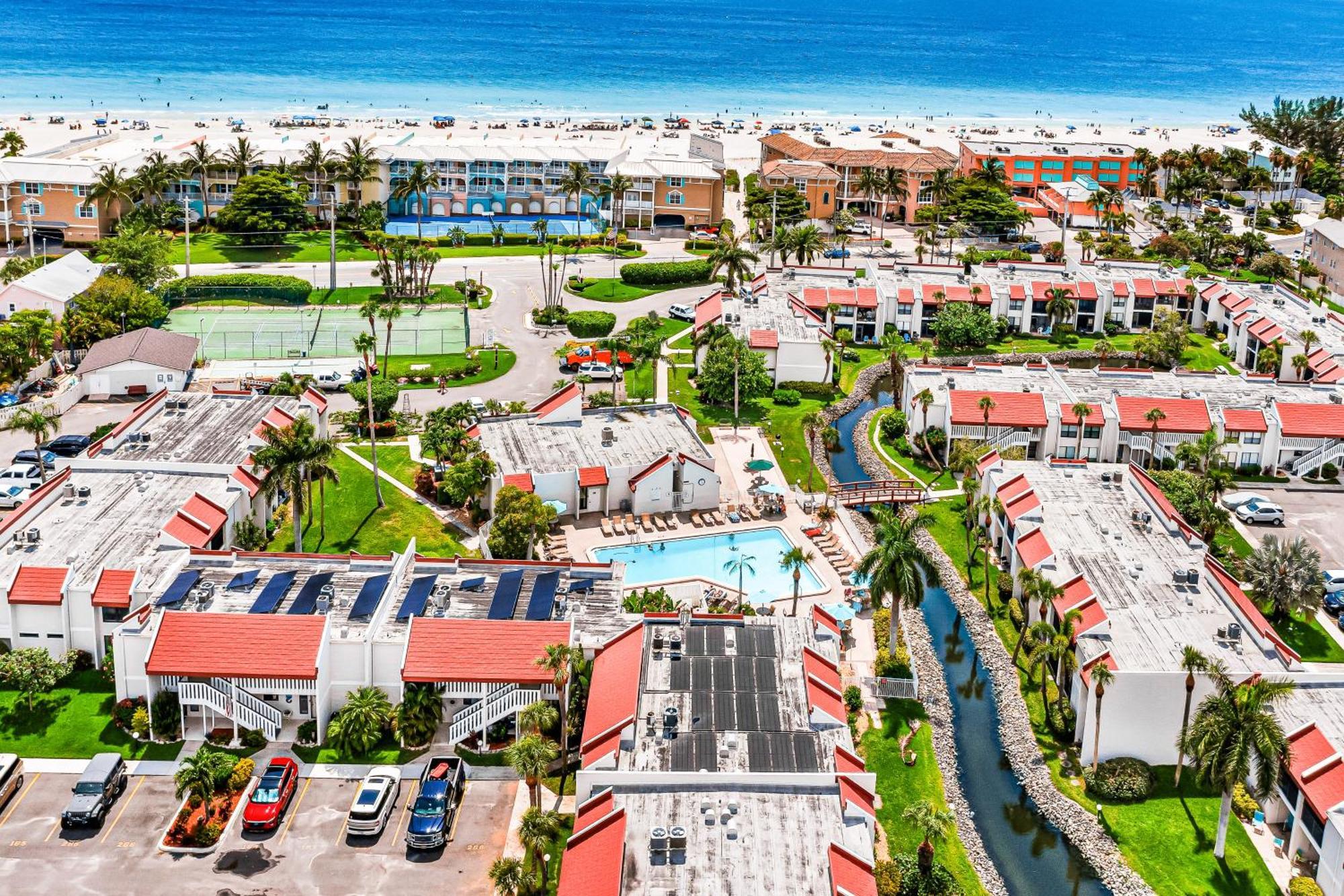 Runaway Bay Condos Bradenton Beach Rum bild